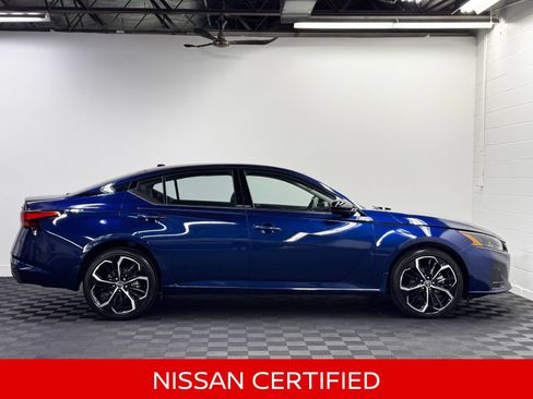 Certified 2024 Nissan Altima 2.5 SR w/ SR Premium Package AWD/4WD image 5