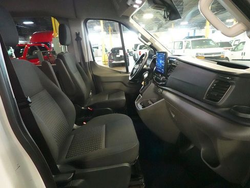 Used 2023 Ford Transit 350 XLT image 23