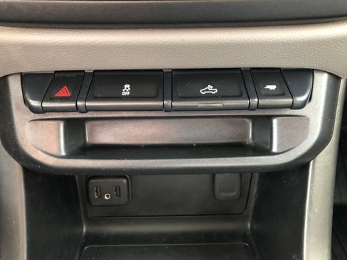 Used 2020 Chevrolet Colorado W/T w/ WT Convenience Package AWD/4WD image 22