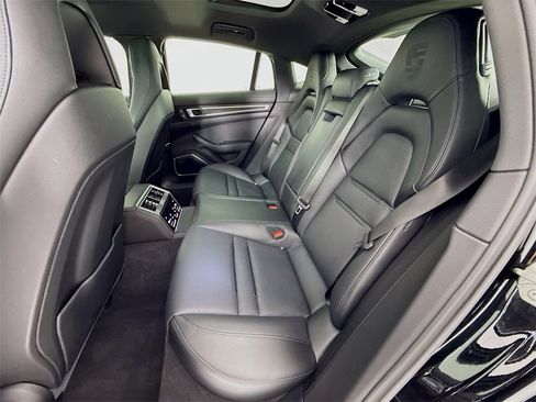 Used 2023 Porsche Panamera Platinum Edition image 26