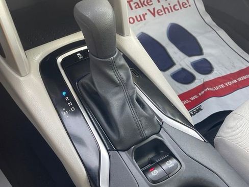 Used 2024 Toyota Corolla Cross L image 13