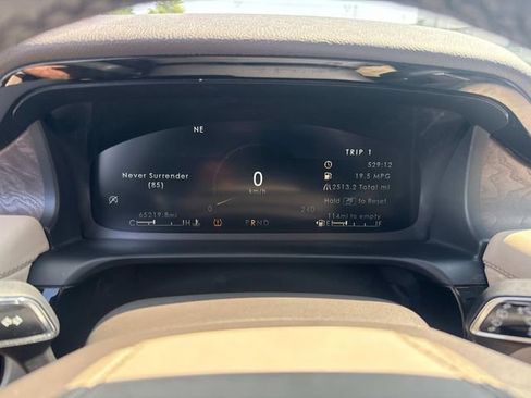 Used 2023 Lincoln Aviator Reserve w/ Equipment Group 201A image 30