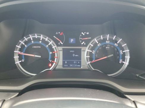 Used 2015 Toyota 4Runner Limited image 22