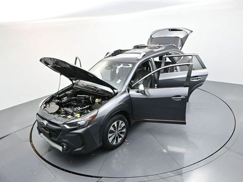 Used 2023 Subaru Outback Touring image 38