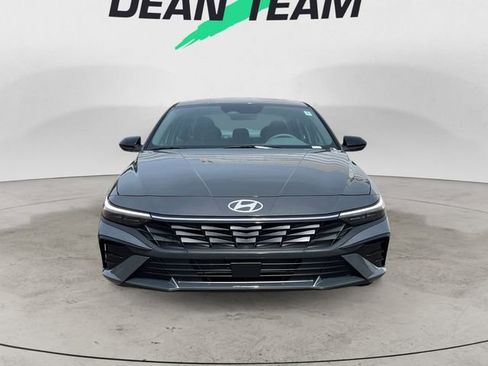 New 2026 Hyundai Elantra SEL Sport Premium FWD image 2