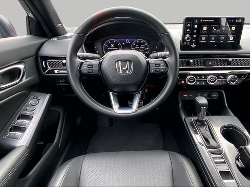 Used 2025 Honda Civic Sport Touring image 5