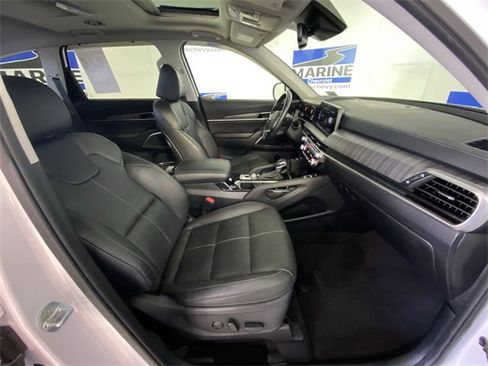 Used 2023 Kia Telluride EX w/ EX Captain's Chair Package image 34