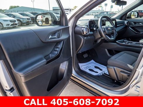 Used 2026 Chevrolet Equinox LT FWD image 51