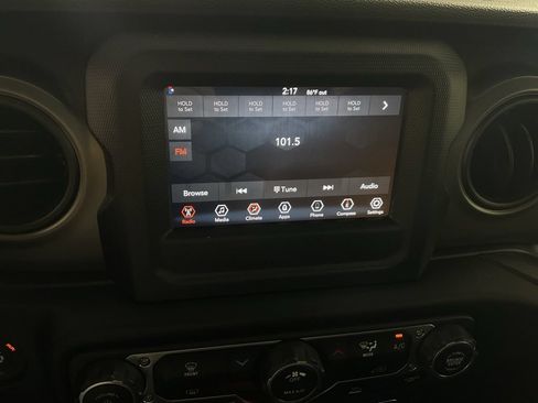 Used 2023 Jeep Wrangler Unlimited Sport AWD/4WD image 22
