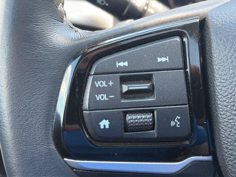 Used 2025 Honda Odyssey EX-L image 17