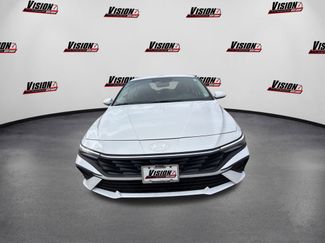 New 2025 Hyundai Elantra Blue video 2