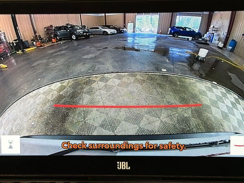 Used 2023 Toyota RAV4 Limited AWD/4WD image 31