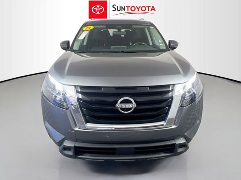 Used 2023 Nissan Pathfinder SV image 10