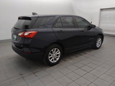 Used 2021 Chevrolet Equinox LS AWD/4WD image 10