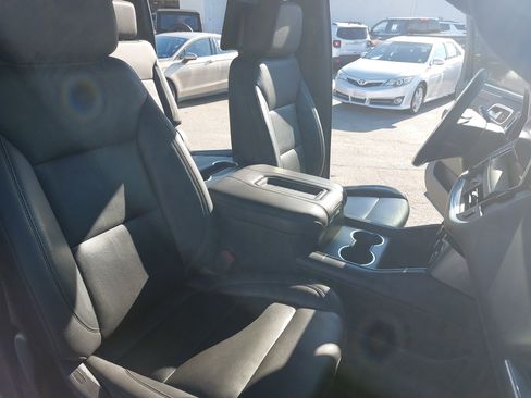 Used 2021 Chevrolet Suburban Z71 w/ Rear Media and Nav Package image 10