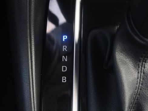 Used 2025 Toyota Corolla LE FWD image 14