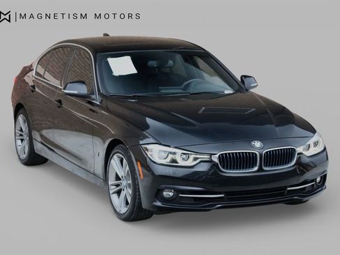 Used 2018 BMW 330e image 4