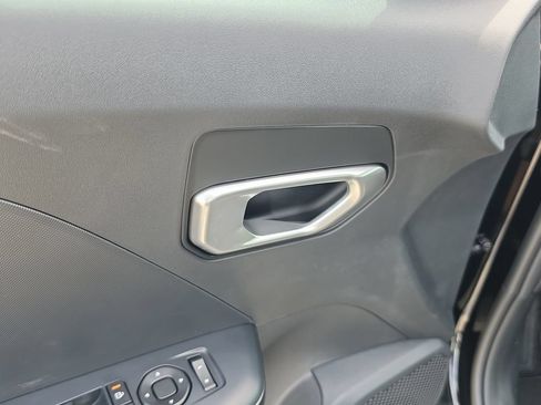 New 2026 Kia K4 FWD image 18