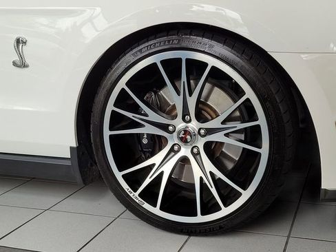 Used 2012 Ford Mustang Shelby GT500 w/ SVT Performance Pkg RWD image 10