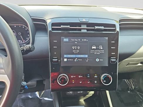 Used 2024 Hyundai Tucson SE FWD image 17