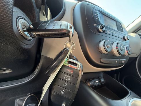 Used 2016 Kia Soul + w/ Eco Package FWD image 30