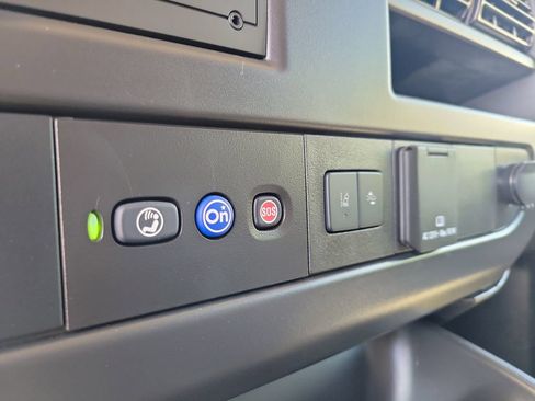 Used 2025 GMC Savana 3500 LT w/ LT Preferred Equipment Group RWD image 25
