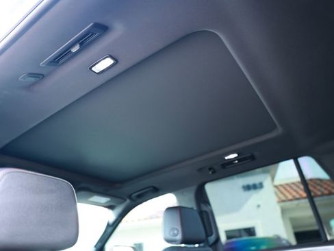 Used 2022 Chevrolet Tahoe RST w/ Luxury Package image 36