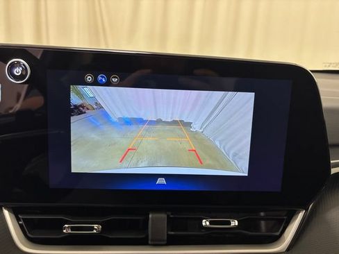 Used 2026 Chevrolet Equinox LT FWD image 18