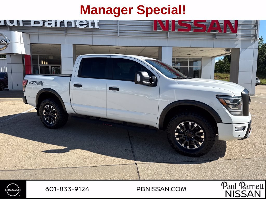Used 2023 Nissan Titan PRO-4X w/ Pro-4x Convenience Package AWD/4WD image 5