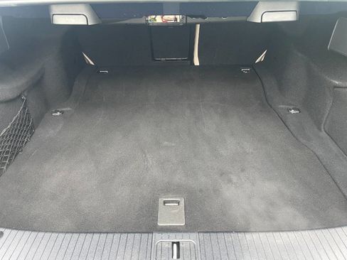 Used 2016 Mercedes-Benz E 350 E 350 4MATIC AWD 4dr Sedan image 8