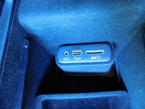 Used 2016 Chrysler 300 S RWD image 17