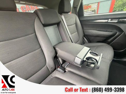 Used 2014 Kia Sorento LX AWD/4WD image 13