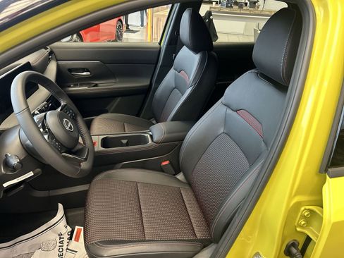 New 2026 Nissan Kicks SR w/ Cold Weather Package image 23