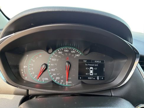 Used 2022 Chevrolet Trax LT w/ Sport Edition image 16