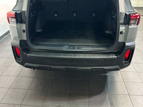 Used 2026 Subaru Outback Limited AWD/4WD image 11
