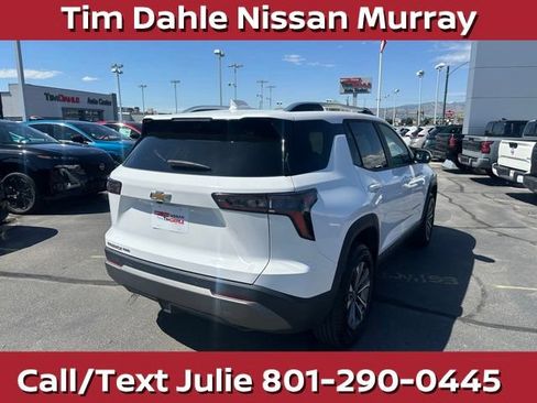Used 2025 Chevrolet Equinox LT w/ Convenience Package II AWD/4WD image 11