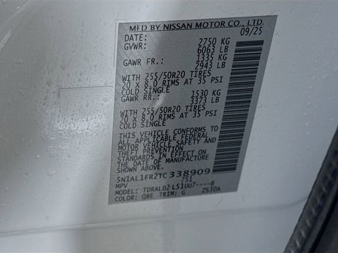 Certified 2026 INFINITI QX60 Luxe w/ Cargo Package FWD image 44