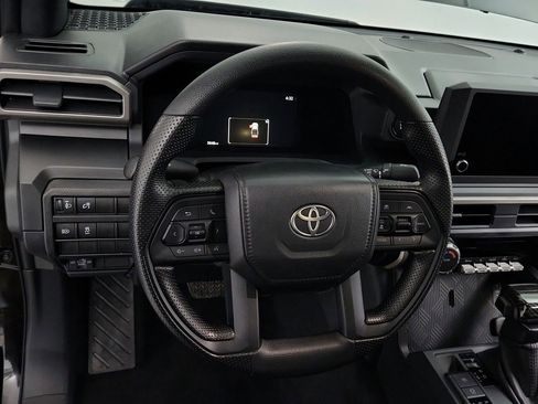 Used 2025 Toyota Tacoma SR AWD/4WD image 13