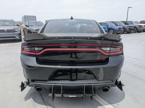Used 2017 Dodge Charger SRT Hellcat w/ Harman/Kardon Audio Group RWD image 4