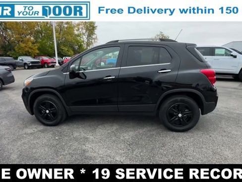 Used 2019 Chevrolet Trax LT w/ LT Convenience Package image 35
