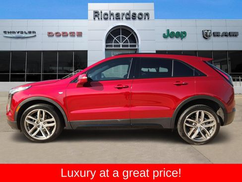 Used 2023 Cadillac XT4 Sport w/ Cold Weather Package FWD image 3