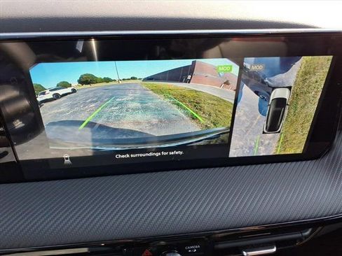 New 2026 Nissan Kicks SR w/ SR Premium Package image 12