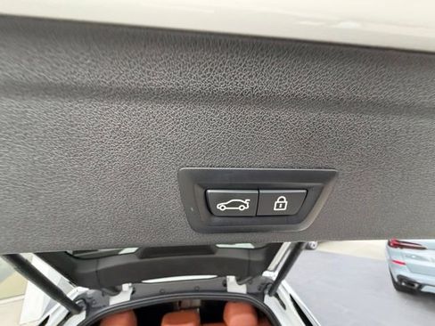 Used 2022 BMW X6 M50i w/ Executive Package AWD/4WD image 37