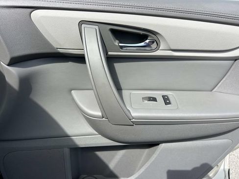 Used 2014 Chevrolet Traverse LT FWD image 27