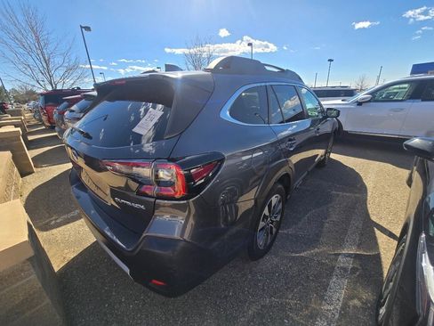 Used 2023 Subaru Outback Limited image 13