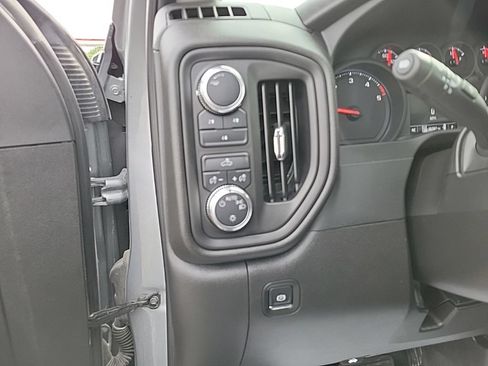 Used 2025 GMC Sierra 3500 Pro AWD/4WD image 10