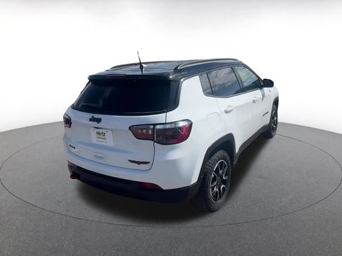 Used 2025 Jeep Compass Trailhawk image 14