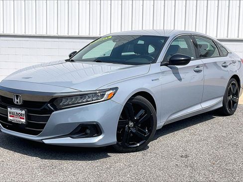 Used 2022 Honda Accord Sport image 2