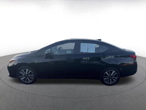Used 2025 Nissan Versa SV FWD image 9