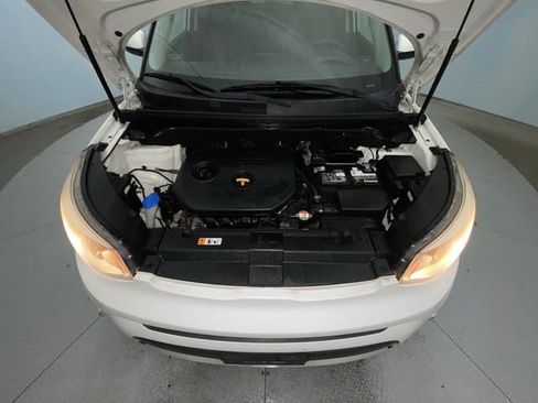 Used 2018 Kia Soul + FWD image 24